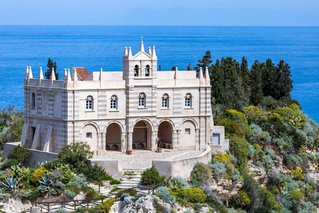 Solmaris Tropea Rooms & Suites Екстер'єр фото