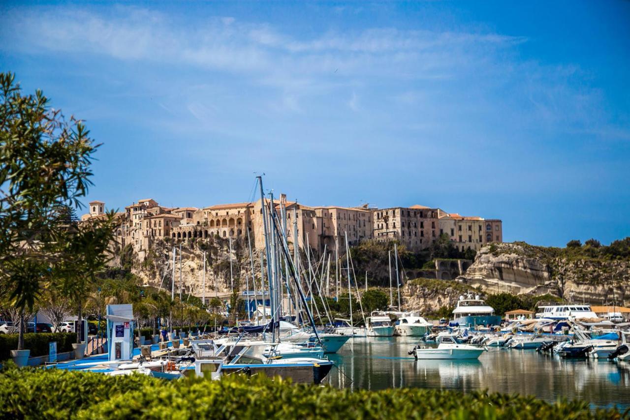 Solmaris Tropea Rooms & Suites Екстер'єр фото
